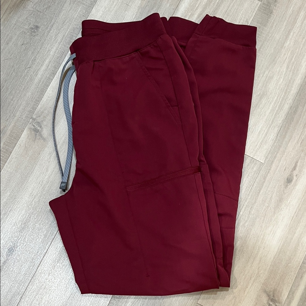 Fabletics Wine Red Women's Jogger Pants